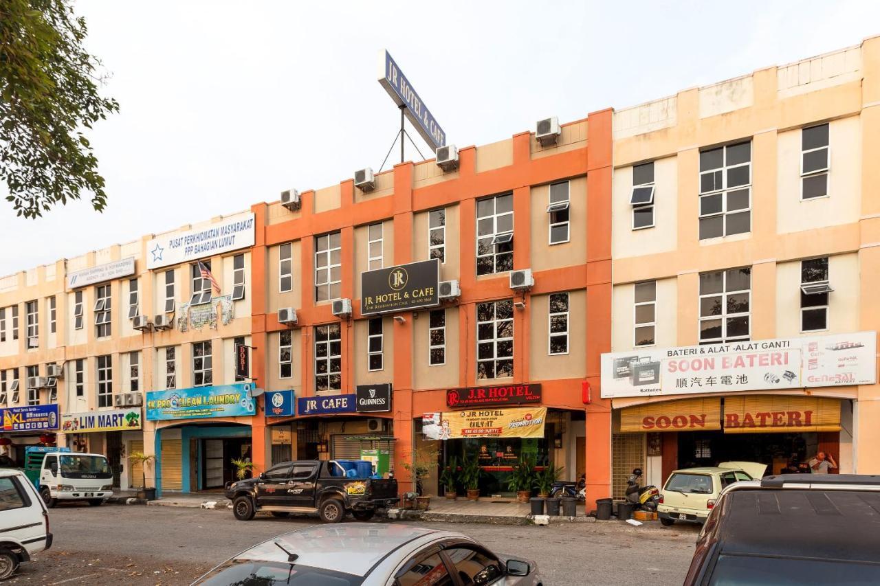 Oyo 796 Jr Hotel Sitiawan Exterior photo