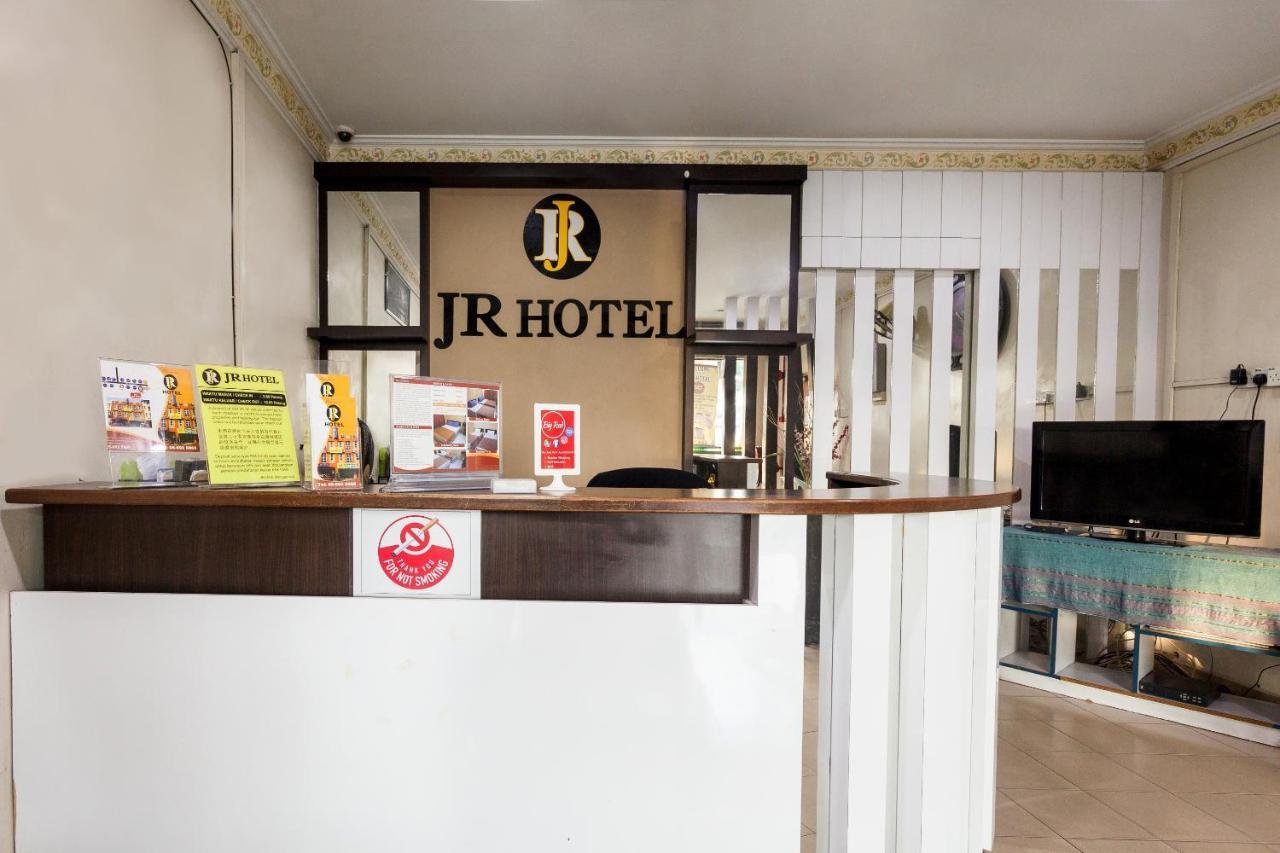 Oyo 796 Jr Hotel Sitiawan Exterior photo