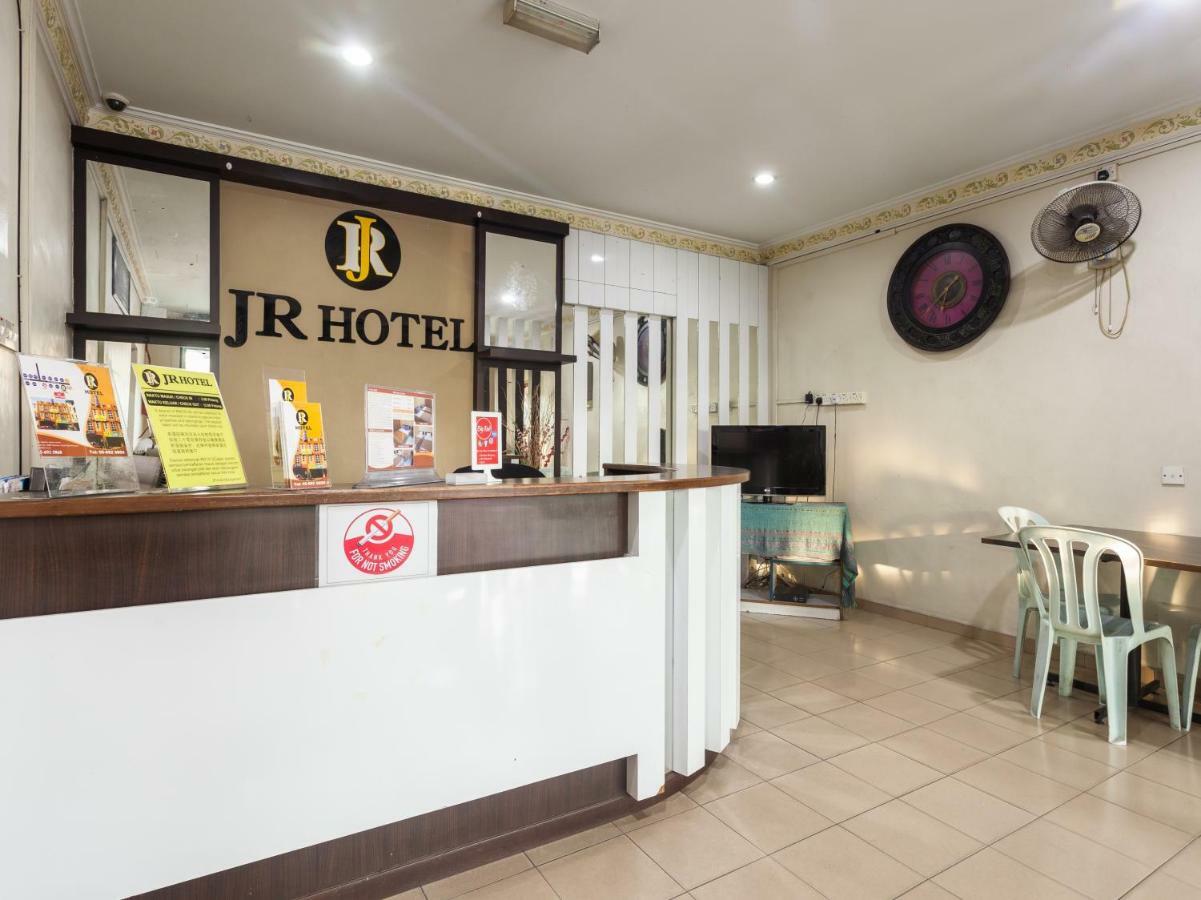 Oyo 796 Jr Hotel Sitiawan Exterior photo